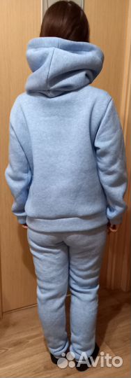 Спортивный костюм женский