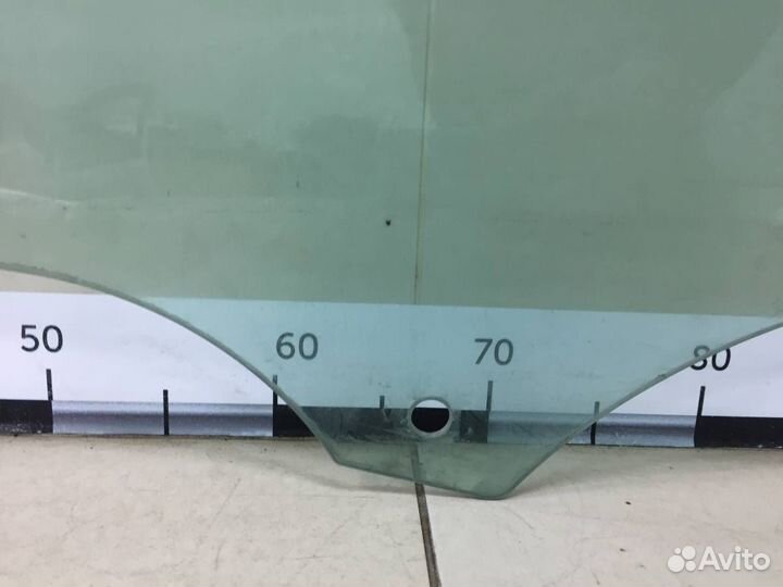 Стекло двери передней левой Ford Focus 3 2011