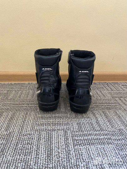 Мотоботы Forma axel