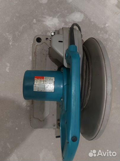 Торцовочная пила Makita