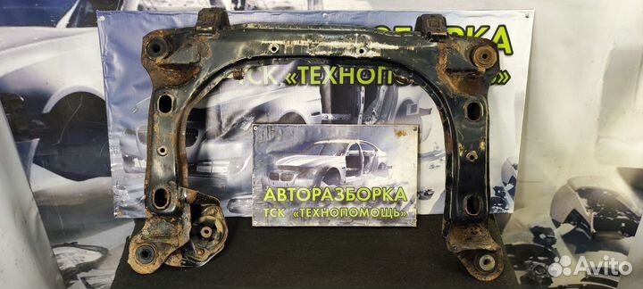 Подрамник Audi 80 B4