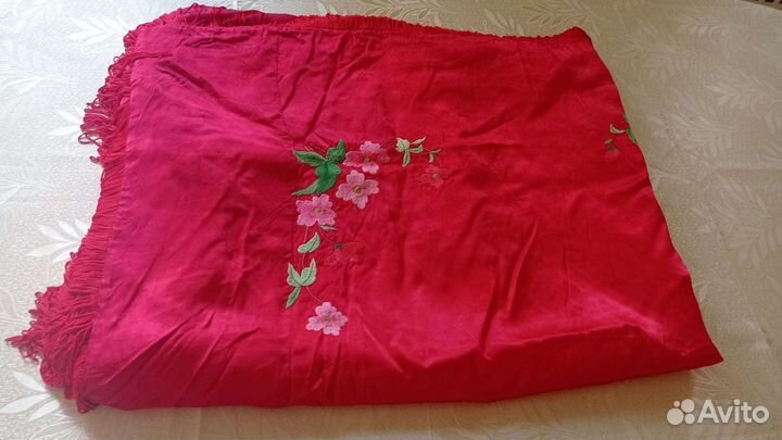 Шелковое покрывало ручной работы.Винтаж.Натур.шелк