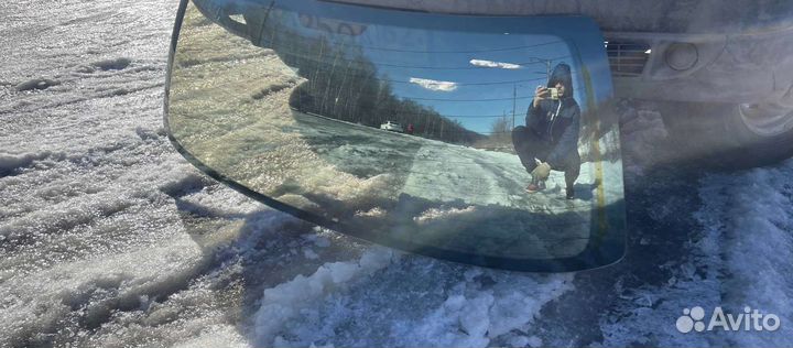 Заднее стекло