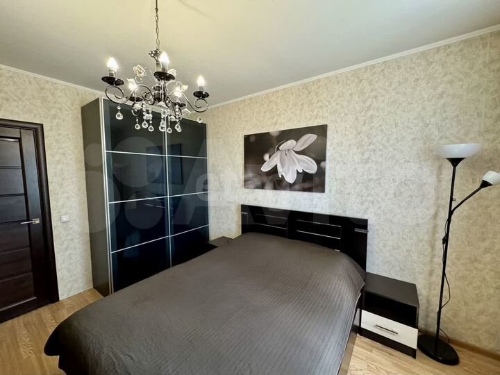 2-к. квартира, 64 м², 21/23 эт.