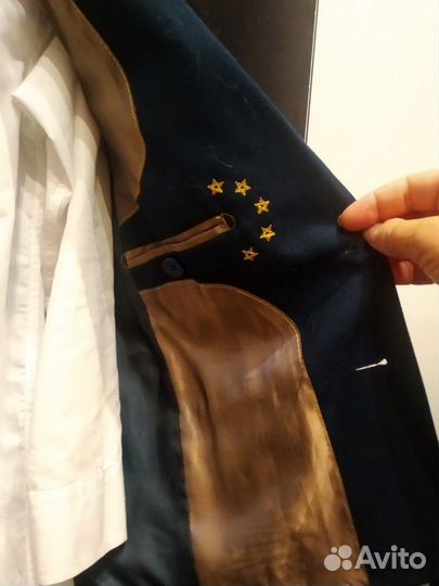 Школьный фирменный пиджак: размер:122