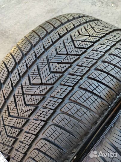 Pirelli Scorpion Winter 305/35 R21 109V