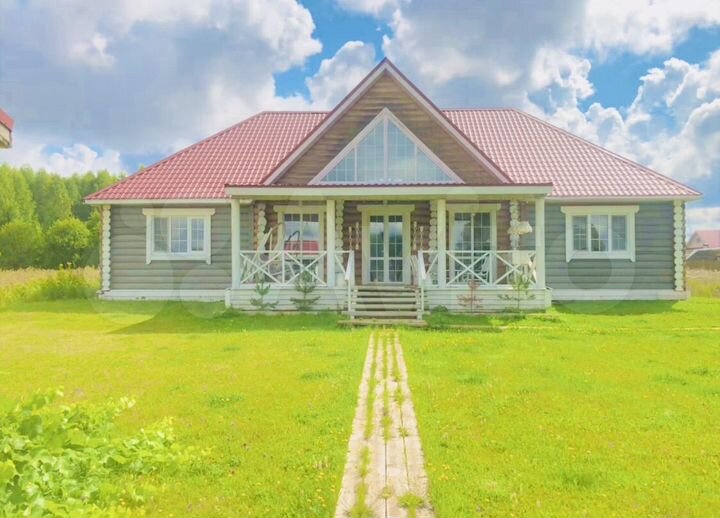 Коттедж 216 м² на участке 63 сот.