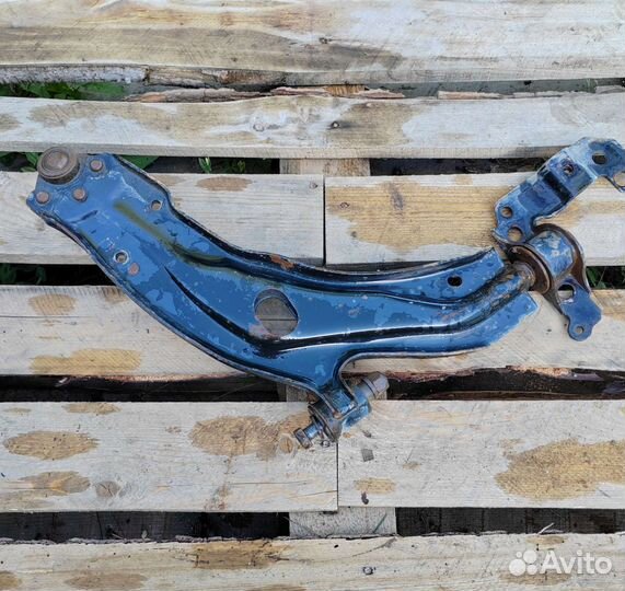 Рычаг подвески правый Fiat Albea