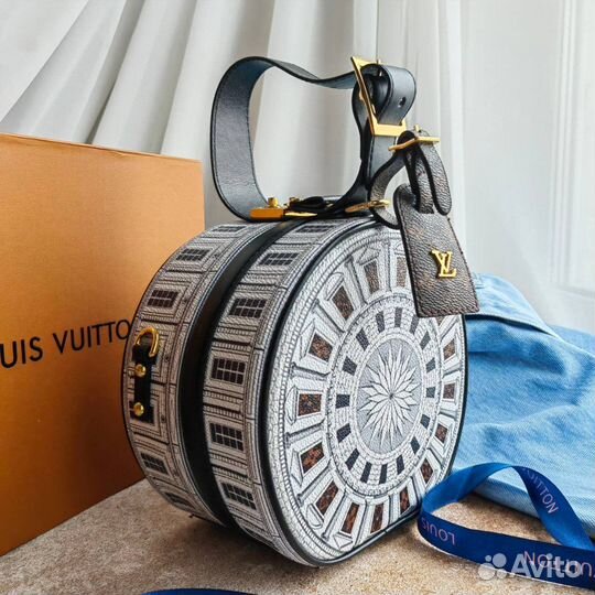 Сумка-саквояж Louis Vuitton