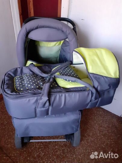 Коляска с переноской