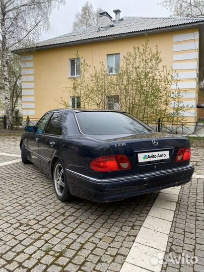Mercedes-Benz E-класс 2.3 МТ, 1997, 300 000 км