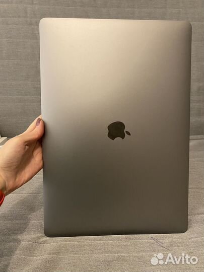 Ноутбук Apple MacBook Pro 16