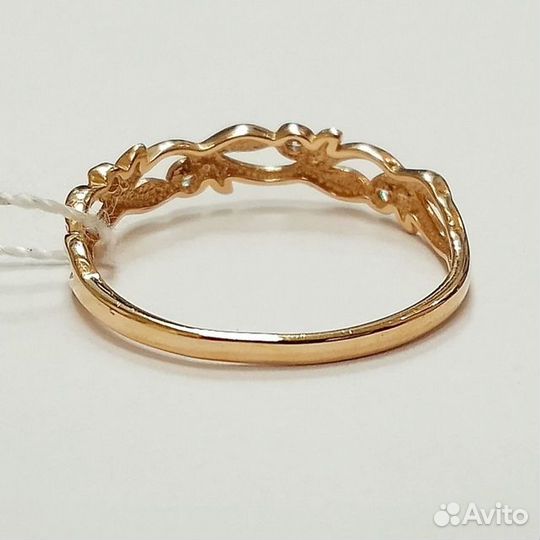 Кольцо с синтетическим камнем Золото