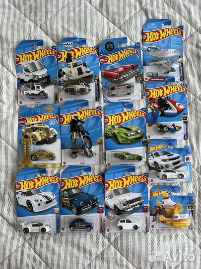 Машинки hot wheels