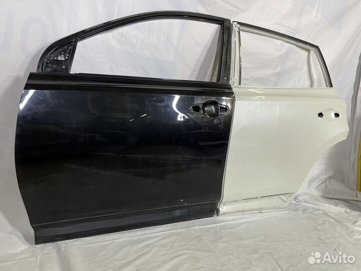 Дверь левая toyota rav4