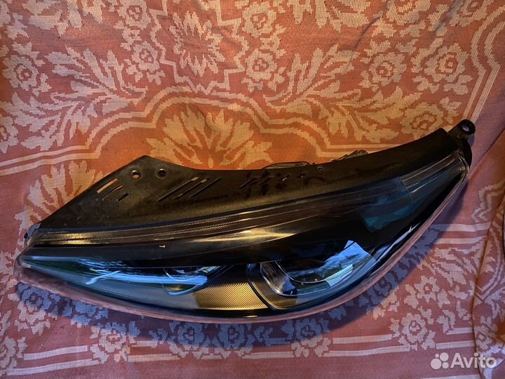 Фара левая Kia Sorento Prime UM