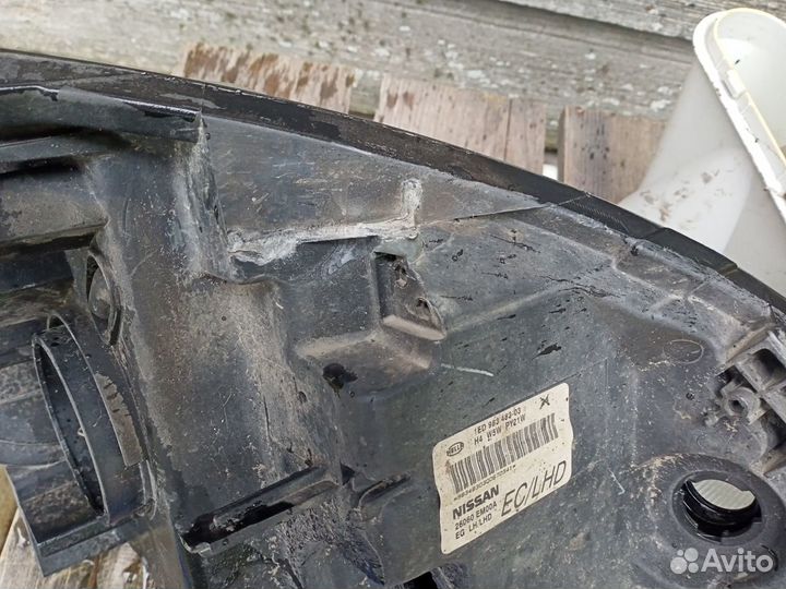 Фара левая nissan tiida 26060EM00A