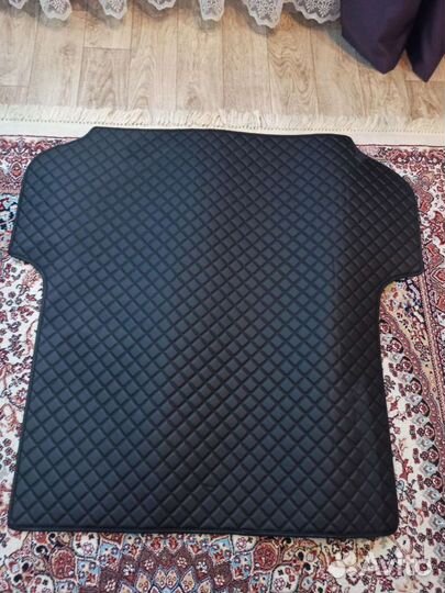 Продам комплект три Д обшивки салона, багажник на