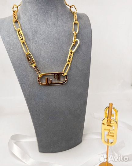 Цепь Fendi