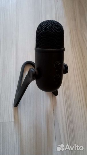 Студийный микрофон fifine K678