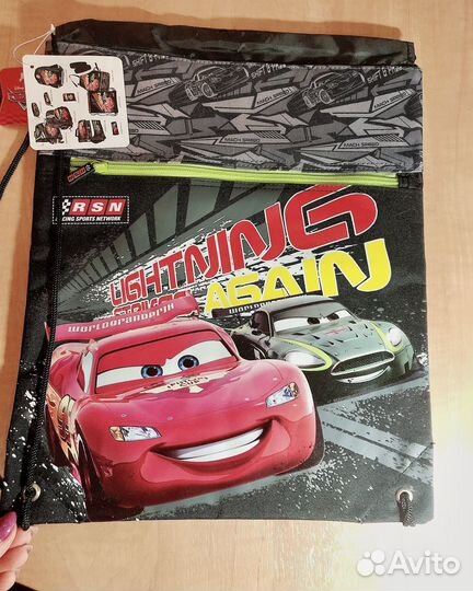 Школьный фартук и сумка-рюкзак для обуви