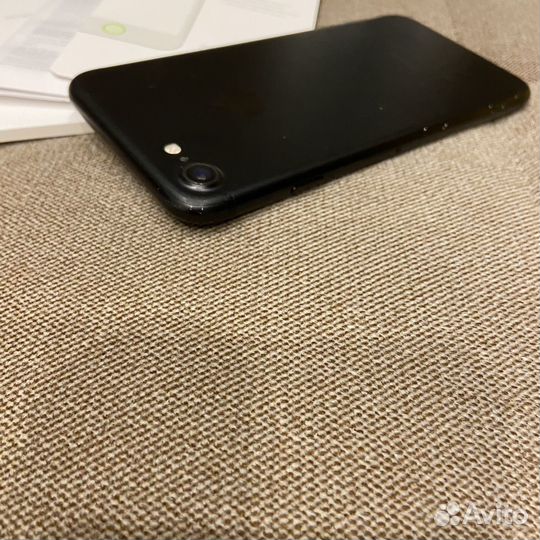 Телефон iPhone 7 на 32гб