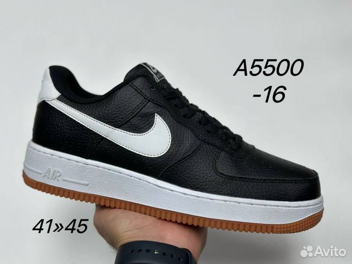 Кроссовки оптом