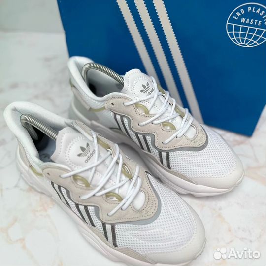 Кроссовки Adidas ozweego