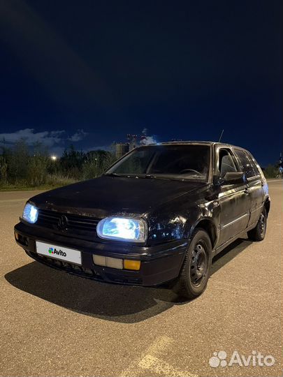 Volkswagen Golf 1.8 МТ, 1995, 150 000 км