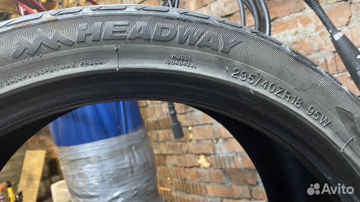 Headway HU901 235/40 R18