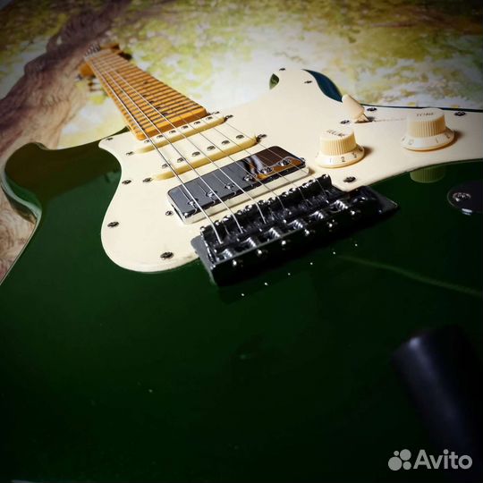 Fender Stratocaster HSS Cosmic Jade Copy