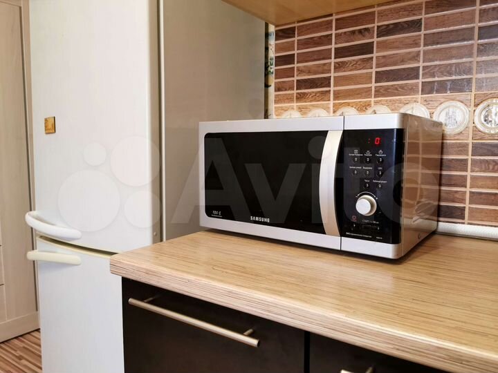 2-к. квартира, 65 м², 6/10 эт.