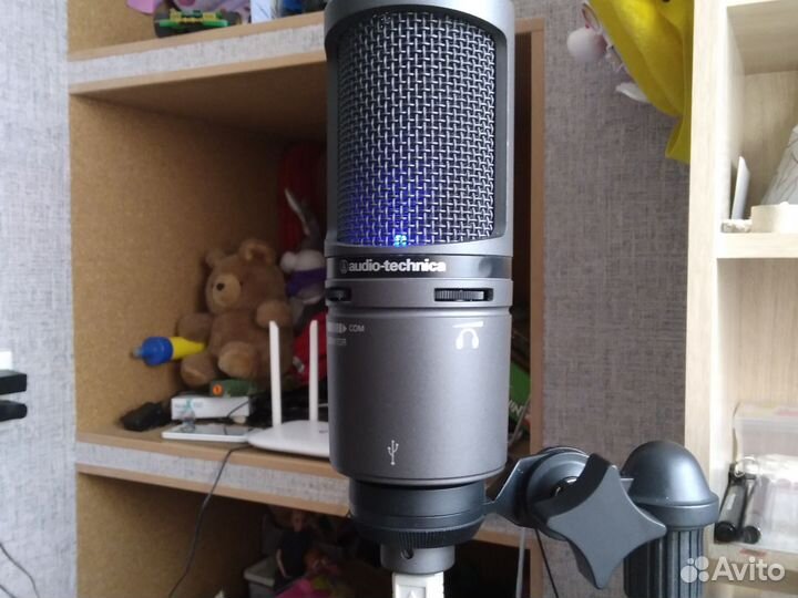 Студийный микрофон audio technica AT2020 USB+