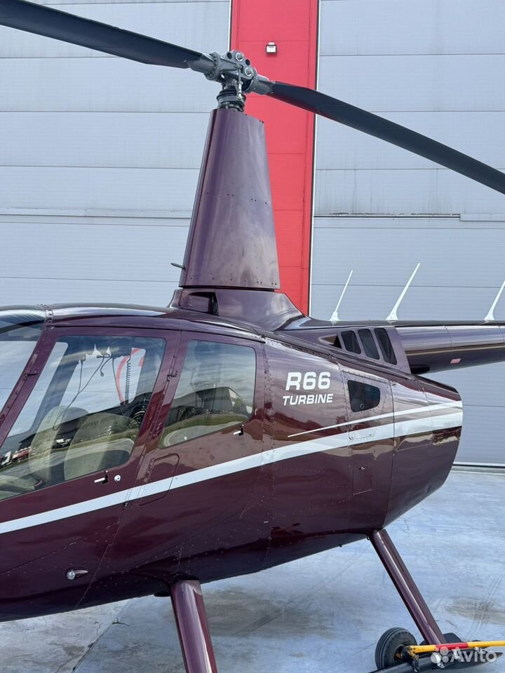 Продается вертолет Robinson R66