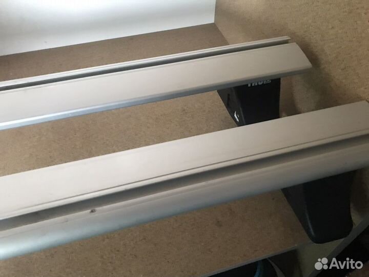 Багажник на крышу thule