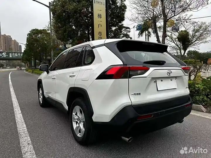 Toyota RAV4 2.0 CVT, 2020, 60 000 км