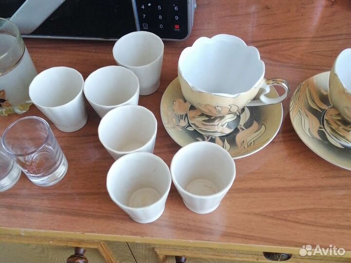 Бокалы, стаканы, чашки