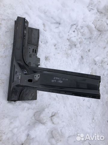 Боковая центральная стойка кузова Opel Astra J