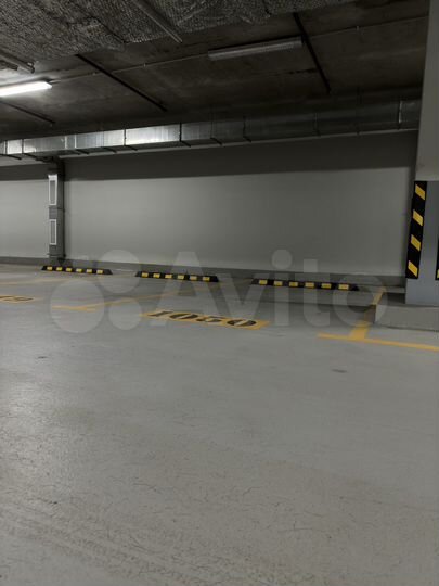 Машиноместо, 14 м²