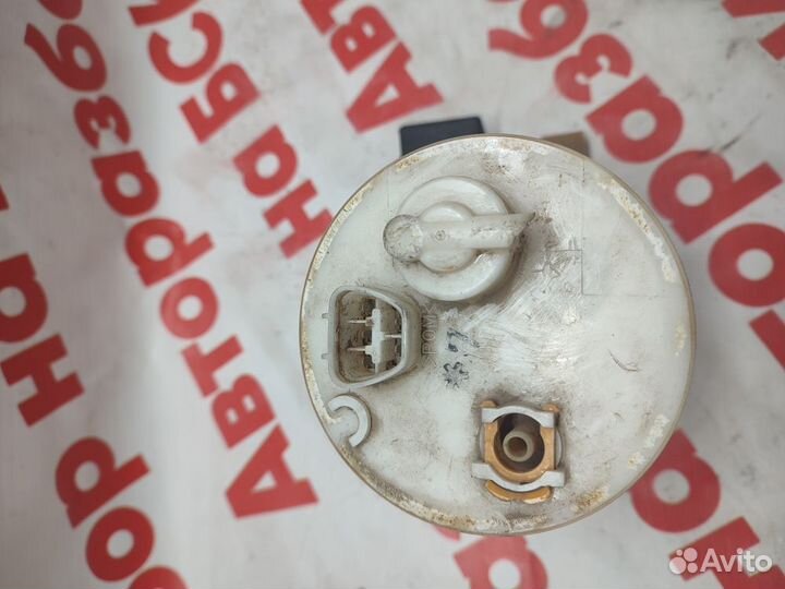 Топливный насос Toyota Yaris 1