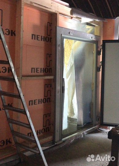 Дверь для холодильной камеры