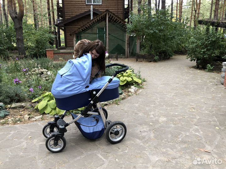 Прогулочная коляска