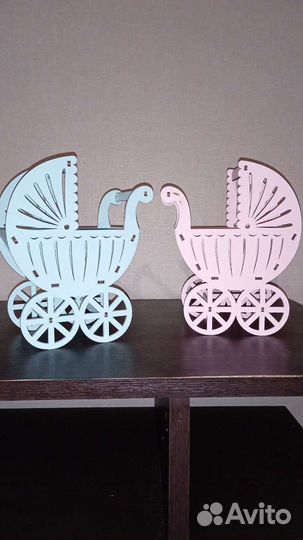 Для сбора денег на свадьбу Коляски дерево