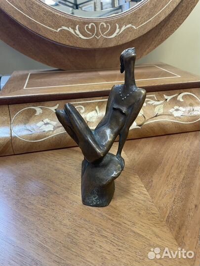 Бронзовая статуэтка