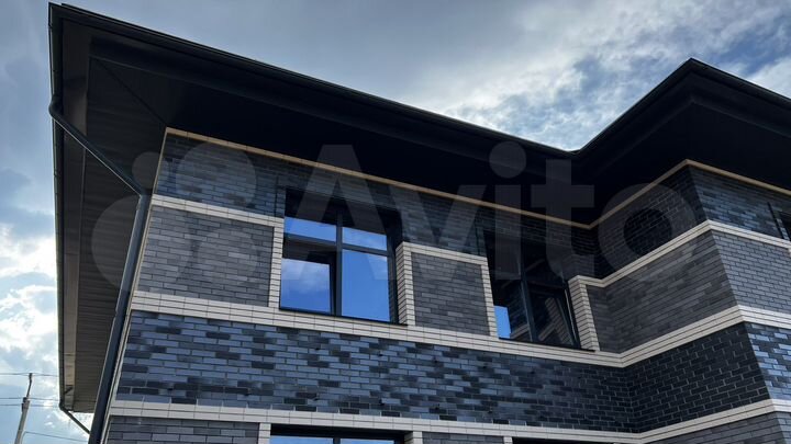 Коттедж 310 м² на участке 6,2 сот.