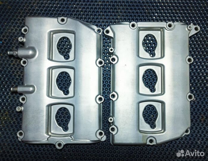 Клапанная крышка EZ30D Subaru Legacy Lancaster BHE