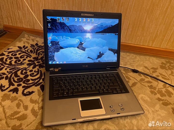 Ноутбук для работы и учебы