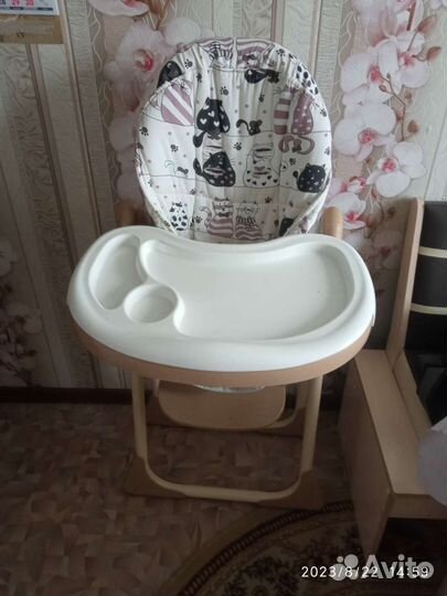 Стул для кормления