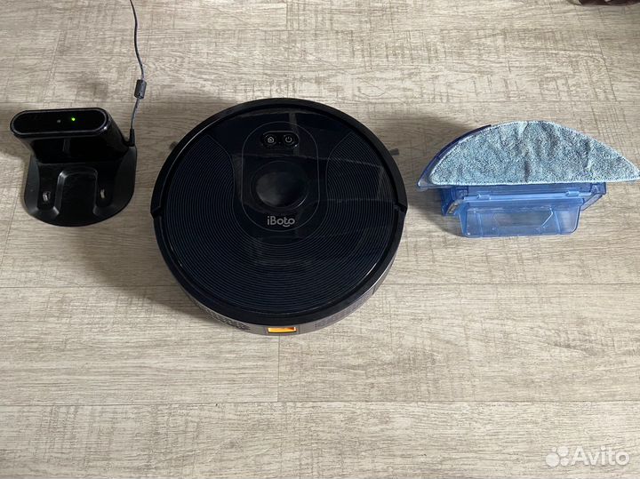 Моющий робот пылесос Iboto SMART C820W Aqua