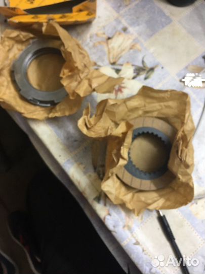 Комплект тормозных и фрикц. дисков JCB 998/M5385